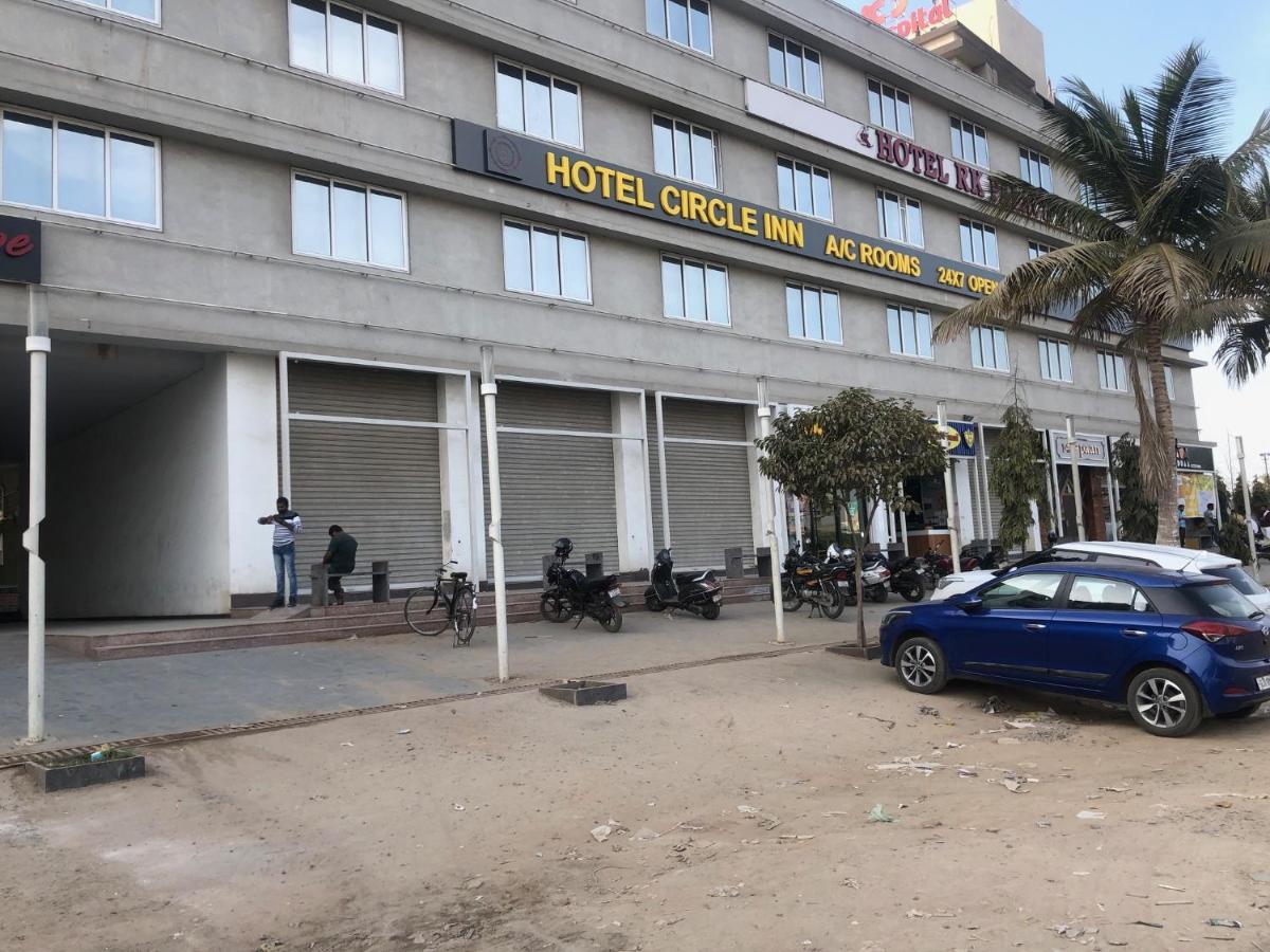 Hotel Circle Inn Amhedabad Dış mekan fotoğraf